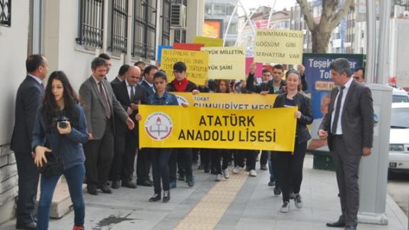Mehmet Akif Ersoy ve İstiklal Marşı Yürüyüşü ve Okuma Etkinliği 