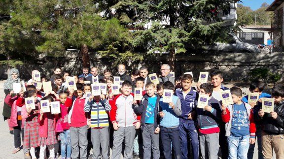Çocuk Kitapları Yazarı Nurattin İĞCİ Yağmurlu Köyü  İlkokulu/Ortaokulu ve  Semerci Köyü İlkokulu Öğrencilerimizle Buluştu