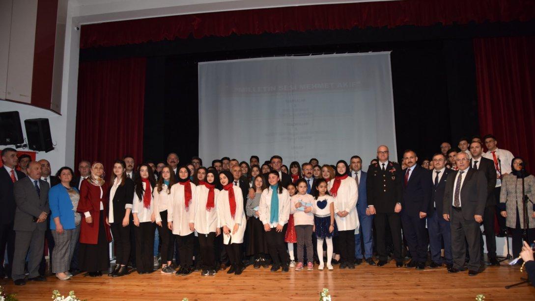 İstiklal Marşının Kabulünün 98. Yılı ve Mehmet Akif Ersoyu Anma Programı Düzenlendi