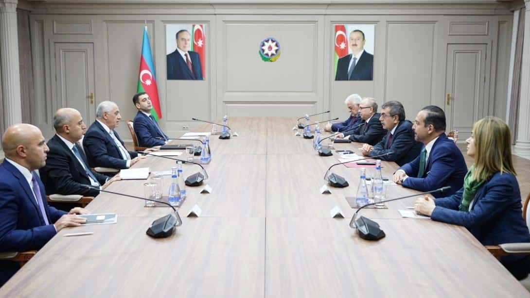 BAKAN TEKİN, AZERBAYCAN BAŞBAKANI ASADOV İLE GÖRÜŞTÜ