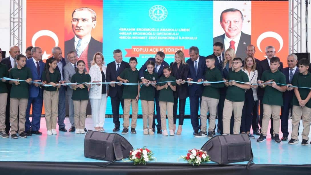 BAKAN TEKİN, GAZİANTEP'TE TOPLU OKUL AÇILIŞ TÖRENİNDE KONUŞTU